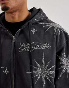Sudadera con capucha de alta calidad, de tejido grueso, con lavado ácido, 100% algodón French Terry, impresión DTG y lavado Monkey Wash, con cremallera y pedrería. - Product Image 5