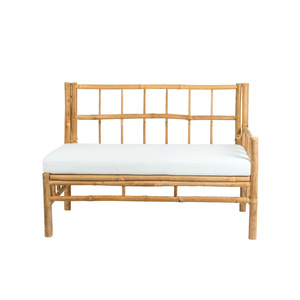 ชุดโต๊ะกาแฟทรงกลมและเก้าอี้ไม้ไผ่แบบยาวพร้อมเฟอร์นิเจอร์เน้นเบาะสำหรับห้องนั่งเล่น - Product Image 1