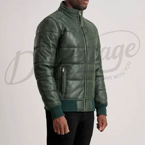 Blouson matelassé en cuir vert forêt pour homme, col montant, doudoune d'hiver en similicuir rembourrée avec bordures côtelées - Product Image 4