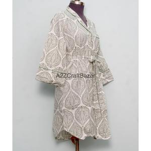 เดรสผ้าฝ้ายพิมพ์ลายดอกไม้สไตล์วินเทจ ความยาวปานกลาง เป็นมิตรกับสิ่งแวดล้อม สไตล์ฮิปฮอป ลายพิมพ์ใหม่ เสื้อเชิ้ตคอวีติดกระดุม ปรับได้ - Product Image 5