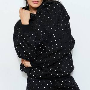 Survêtements personnalisés pour femmes, grammage lourd 500 GSM 350 GSM, en molleton polyester/coton, avec broderie, comprenant un sweat à capuche oversize et un short - Product Image 6