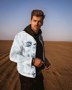 Chaqueta de trabajo de mezclilla de lona desgastada personalizada, sin impuestos en EE. UU., con capucha, estilo oversize y lavado envejecido. - Product Image 1