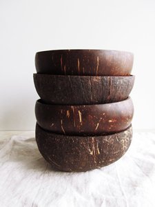 Coconut shell <strong>salad</strong> bowls factory direct low cost sustainable biodegradable handmade supply for global distributors - Product Image 2
