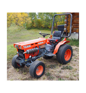 Tractor Concentrado Serie B700 con Enganche de 3 Puntos Categoría I para Accesorios - Product Image 6