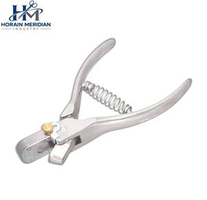 Herramienta de Identificación Animal de Alta Calidad, Cortador de Orejas para Ganado, Acero Inoxidable Resistente, Instrumento Veterinario Profesional - Product Image 3