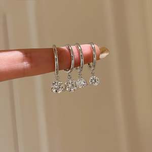 Boucles d'oreilles pendantes parfaites pour les fêtes, plaquées or rose, argent 925 platine avec embellissements en zircon, tendance pour femmes - Product Image 4