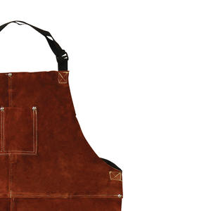 Delantal de soldadura hecho con una capa gruesa y resistente, diseñado para trabajos de taller que requieren estabilidad, como soldar, esmerilar y dar forma. - Product Image 2