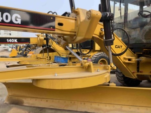 Niveleuse Caterpillar 140H d'occasion de haute qualité, moteur CAT 3176 ETA, boîte de vitesses, pompe, 4000-5000 heures, modèle 140G, en vente - Product Image 6