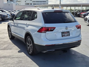 Volkswagen Tiguan SEL 2018 - Product Image 3