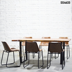 Table de restaurant en bois scié brut avec pieds en métal, table de salle à manger, table communale pour café, bistrot, restaurant - Product Image 1