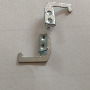 Clips Metálicos Colgantes Directos de Fábrica para Tarjetas Jacquard Perforadas |   Ganchos Flexibles para Máquina de Jacquard - Product Image 6