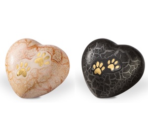 Urna Conmemorativa en Forma de Corazón Color Granate con Mini Corazón para Cenizas, Corazón para Cenizas Funerarias de Metal Latón/Aluminio - Product Image 6