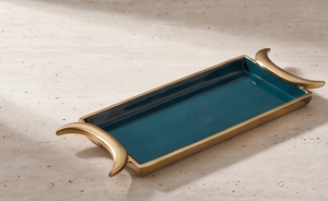 Bandeja Rectangular Artesanal de Esmalte Azul con Asas de Luna Creciente en Oro Cepillado para Servir Comida y Bebidas - Product Image 2
