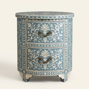 Mesita de Noche Redonda Azul Claro de Lujo con 2 Cajones, Mesita de Noche con Incrustaciones Florales Hechas a Mano, Muebles Vintage para Dormitorio - Product Image 1