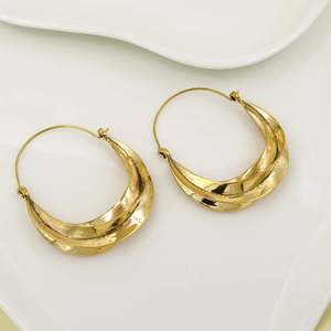 Boucles d'oreilles créoles en alliage plaqué or pour femme, bijoux tendance et mode - Product Image 3