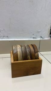 Meilleures ventes en Indonésie : Ensemble de sous-verres ronds en céramique KING HANDICRAFT, design moderne fait main, motif mosaïque verte, napperons et dessous de plat - Product Image 5