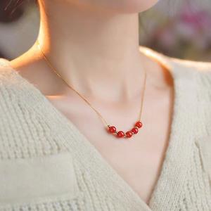 Collar de Clavícula con Cuentas Rojas del Sur, Diseño Versátil de Verano, Plata S925, Color Rojo Versátil - Product Image 1