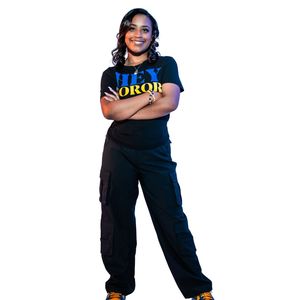 เสื้อยืด SGRho Hey Soror สำหรับผู้หญิง ลายกรีก ตัวอักษรกราฟิก แขนสั้น คอกลม เสื้อยืดลำลอง แฟชั่นพี่น้องนักศึกษา ชุดลำลองสไตล์สตรีทแวร์ - Product Image 1