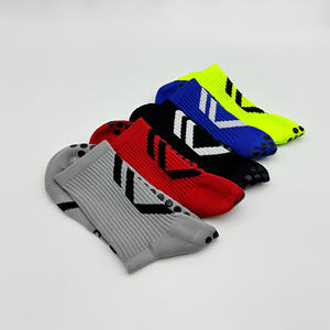 Wholesale Custom Crew Thick Sports Non-slip Athletic Soccer <b>Grip</b> <b>Socks</b> for Men Custom Logo Material for Your Brand - Product Image 5