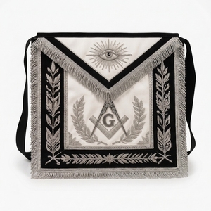 Tablier maçonnique personnalisé SMART SHINE ENTERPRISES MP-17 en velours noir, broderie argentée, motif œil et carré G, franges, style classique - Product Image 3