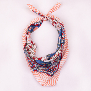 Écharpe carrée en coton popeline respirante, écologique et tendance, imprimée au bloc, multifonctionnelle, faite à la main, pour toutes les saisons - Product Image 1