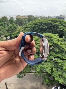 Montre de luxe pour homme, qualité supérieure, faite à la main, demi-moissanite, cadran analogique 44 mm, bracelet en caoutchouc bleu glacé, bijoux de mode - Product Image 3