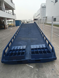 Rampe de chargement manuelle pour conteneurs Naltako Mobile 6 tonnes pour opérations de manutention par chariot élévateur, capacité 6t, rampe de chantier - Product Image 6