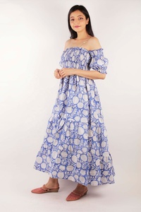 Vestido Maxi de Chifón de Algodón Indio con Estampado Floral Digital para Mujer - Product Image 3