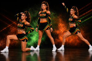 Ensemble d'uniformes de cheerleading sur mesure pour femmes, en polyester, avec haut court à manches longues et mini-jupe, orné de strass - Product Image 3