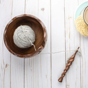 Ensemble de crochets à crochetage faits main de qualité supérieure, design en bois durable, idéal pour les travaux en fil et les projets de tricot - Product Image 1