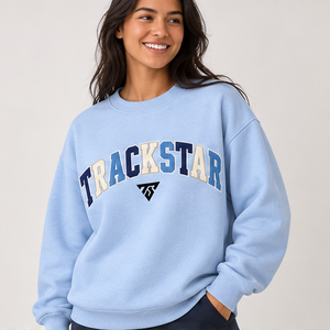 Sweat-shirt ras du cou oversize à manches longues pour femme, bleu clair multicolore, style universitaire avec lettres, logo personnalisé, vente en gros - Product Image 4