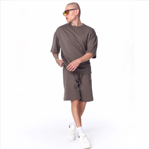Ensemble t-shirt et short en coton pour homme, de bonne qualité, col rond, couleur unie, vêtements décontractés d'été, tissu respirant en maille - Product Image 3