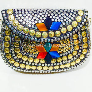 Bolso de Mano de Lujo para Fiesta de Noche o Boda, con Diamantes de Imitación, para Mujer, FWE-0039, Metal Plateado Rectangular - Product Image 3
