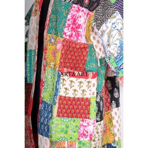 Robe Kantha en soie patchwork de style vintage pour femmes, idéale pour la vie quotidienne et la plage, kimono d'été pour femmes - Product Image 2