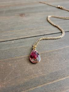 Collier Pendentif Pendule Reiki en Bois et Résine, Style Bohème, Fait Main Unique - Product Image 3