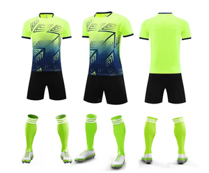 Nouvelle tenue de football de club haut de gamme 2025, grande taille, séchage rapide, respirante, antibactérienne, anti-transpiration, manches courtes, personnalisation de la marque - Product Image 3