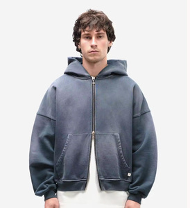 Sweat à capuche personnalisé de qualité supérieure, effet délavé, en molleton de haute qualité, style streetwear premium. - Product Image 3