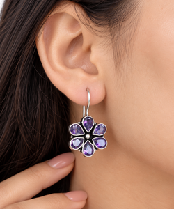 Boucles d'oreilles pendantes florales en argent oxydé |   Boucles d'oreilles pendantes multicolores en pierres précieuses |   Bijoux indiens faits à la main pour femmes, pour les fêtes | - Product Image 2