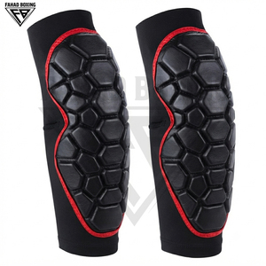 Nouvelles protections de genoux ergonomiques en cuir véritable haute performance, légères et réglables, design hexagonal pour MMA et boxe - Product Image 1
