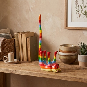 Petite statue de chat en bois arc-en-ciel, figurine d'animal en bois d'albizia, peinte à la main, artisanat balinais, décoration d'intérieur, ornement, cadeau - Product Image 3