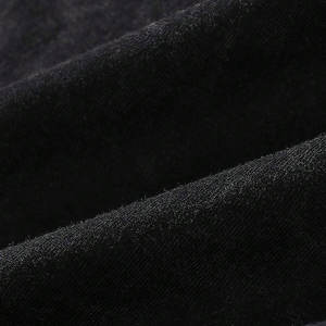 เสื้อยืดคุณภาพสูง ผ้าฝ้าย 100% สำหรับฤดูร้อน สกรีนโลโก้ตามสั่ง เสื้อผู้ชายทรงหลวม แขนสั้น สีพื้น น้ำหนัก 300 กรัม - Product Image 3