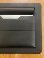 Housse d'ordinateur portable en cuir véritable de haute qualité, personnalisée, cousue à la main, couleur personnalisée, logo personnalisé pour Pro LLS-0071