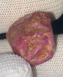 พลอยทับทิมดิบธรรมชาติจากเคนยา เหมืองเฟโมส จอห์น โซล น้ำหนัก 45.55 กะรัต - Product Image 3