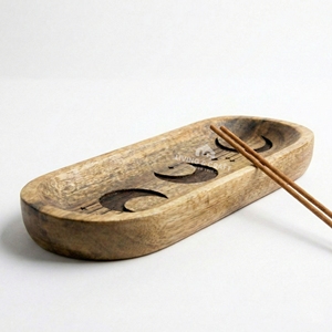 Brûleur d'encens arabe élégant Bakhoor, design floral tendance en bois de santal, encens religieux traditionnel pour les maisons du Moyen-Orient - Product Image 4