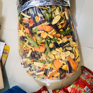Mélange de légumes et de jackfruit séchés croustillants de qualité supérieure, en sac sous vide de 7 kg, en provenance du Vietnam, pour la vente en gros et au détail, de 99 Gold Data - Product Image 1