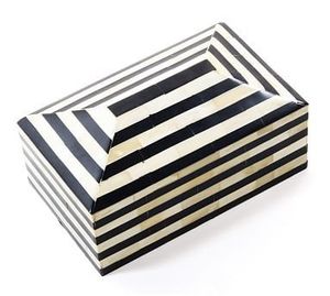 Boîte à bijoux ronde en résine au design moderne avec couvercle, motif rayé noir et blanc, écologique, conteneur de rangement moderne - Product Image 4