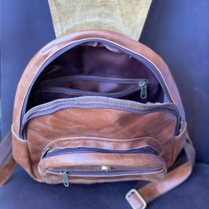 Real hecho a mano 100% Mochila de cuero genuino real Mochila de viaje Mochila de cuero vintage Uso de oficina Tarifas al por mayor Bolso de cuero - Product Image 6