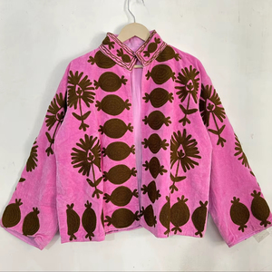 Veste en velours rose de style bohème avec broderie florale et abstraite marron artistique, vêtements d'extérieur pour femmes - Product Image 1
