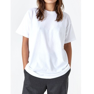 เสื้อยืดผู้หญิงไซส์ใหญ่ สีพื้น คุณภาพสูง โรงงานผลิตโดยตรง รับสกรีนโลโก้ ปักลาย 100% - Product Image 5