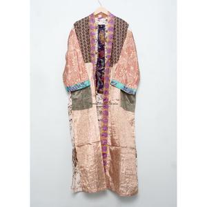 Kimono en soie fait main de qualité supérieure, style vintage patchwork, pour demoiselles d'honneur, taille unique, vêtement de nuit pour femme - Product Image 4